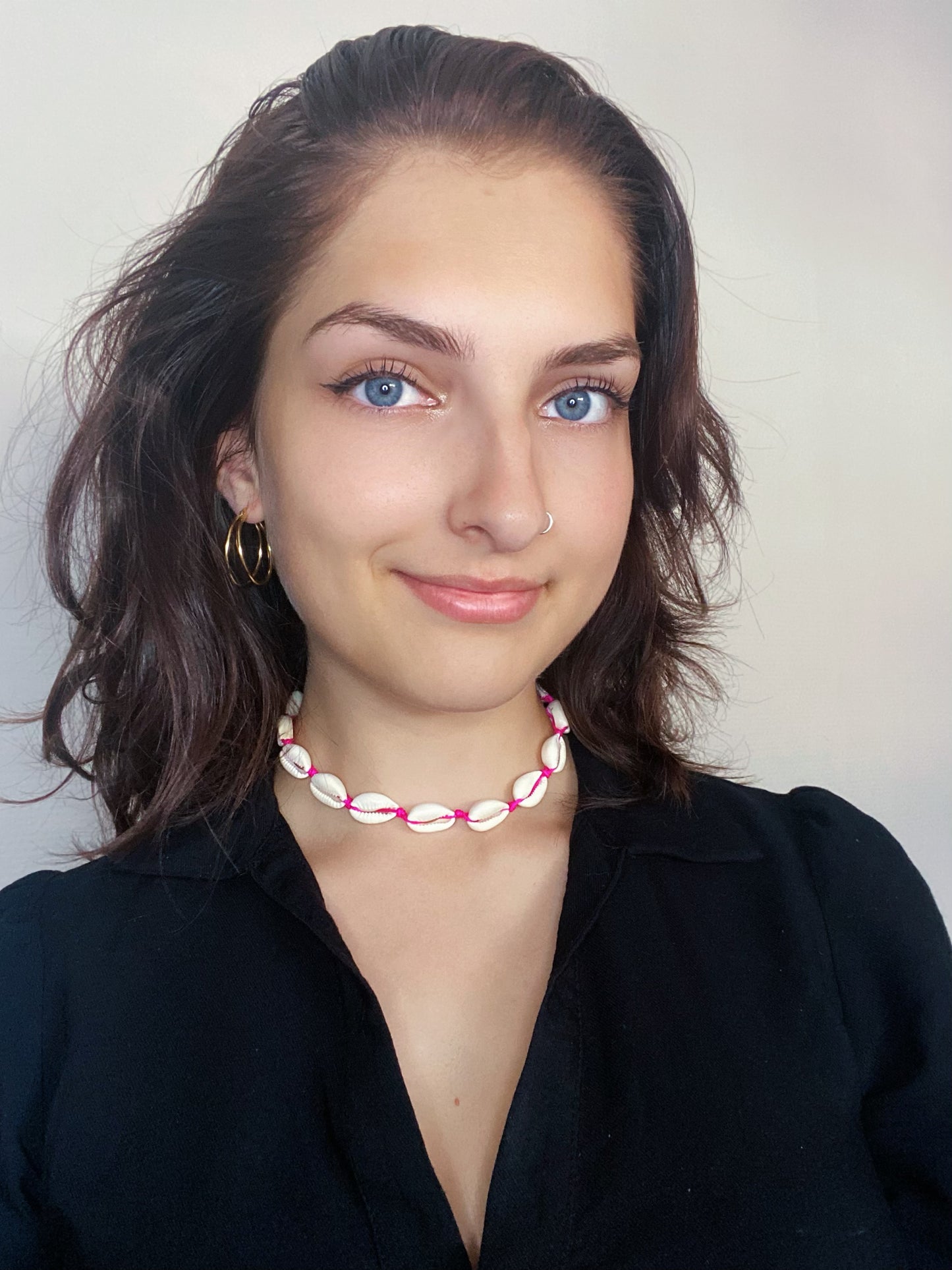Shell choker pink
