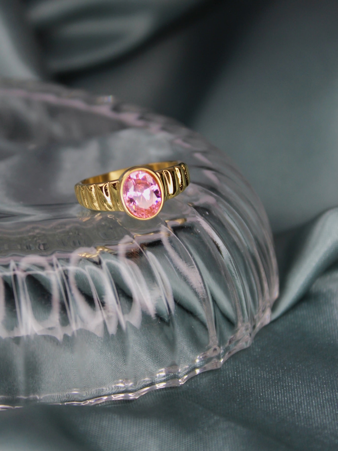 Ring Pink Stone