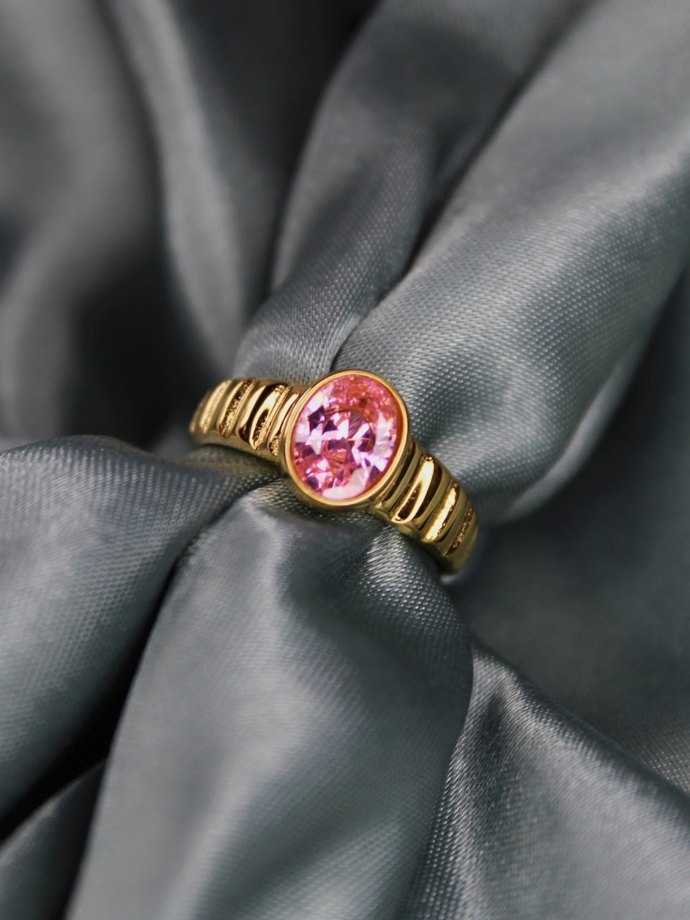 Ring Pink Stone