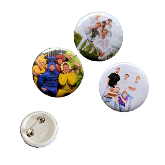 Bench sitters button set